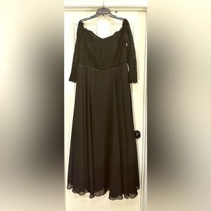NWT Women’s 18w Black Formal Dress from JJ’s House.